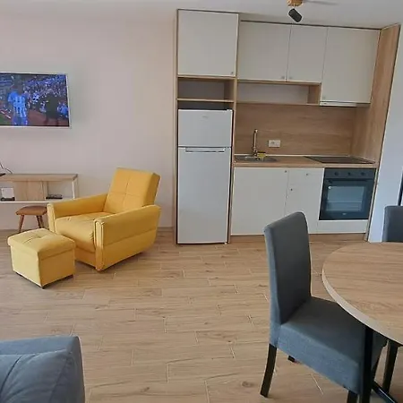 Kuca Carolija * Zlatibor