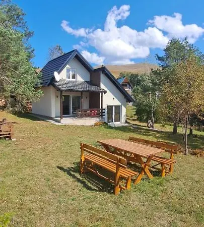 Kuca Carolija * Zlatibor