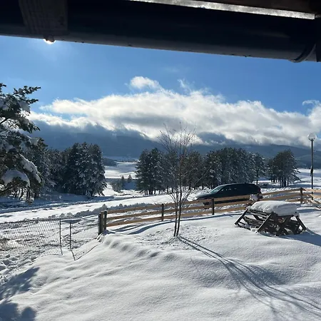 Kuca Carolija Feriehus Zlatibor
