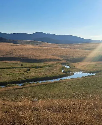 Kuca Carolija 度假居 兹拉蒂博尔