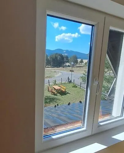 Kuca Carolija * 兹拉蒂博尔