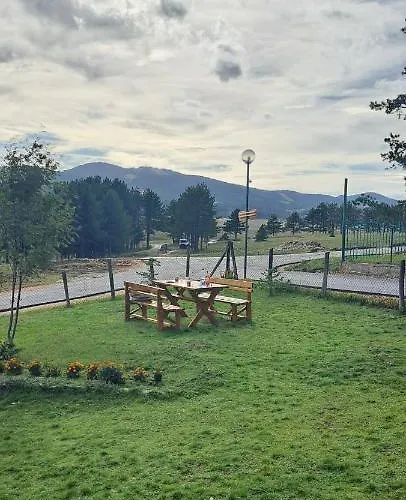 Kuca Carolija * 兹拉蒂博尔